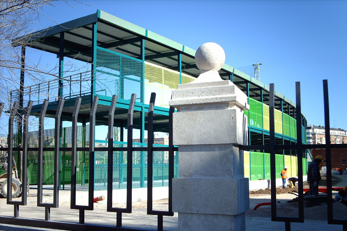 Aparejadores Guadalajara - Edificaciones para Zona Deportiva Avda de Islas Filipinas, Madrid